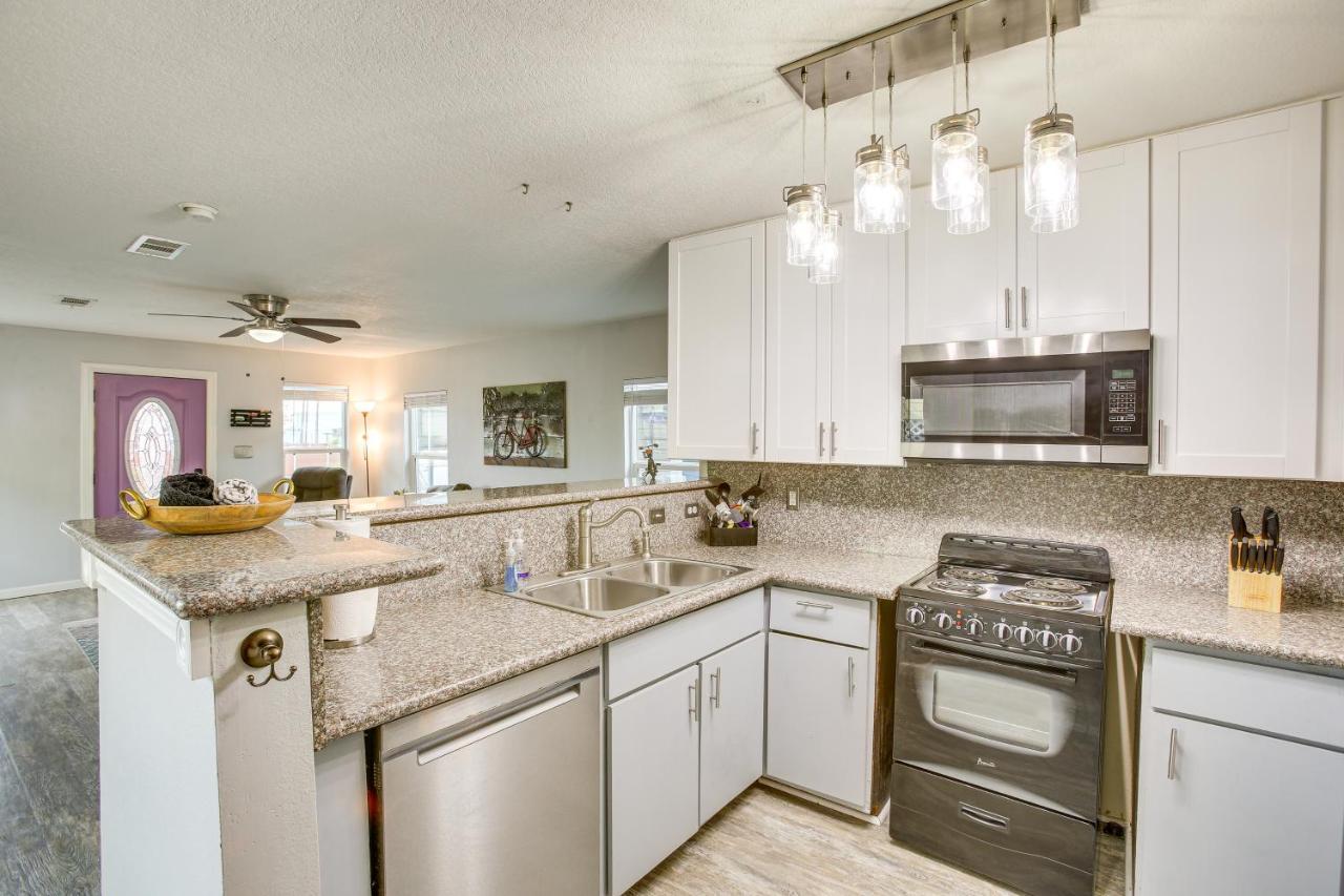 Galveston Cottage About 1 Mi To Beach Pet Friendly! Exterior foto